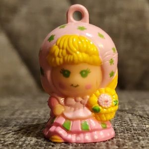 Hasbro Charmkins figurine ChrysantheMum